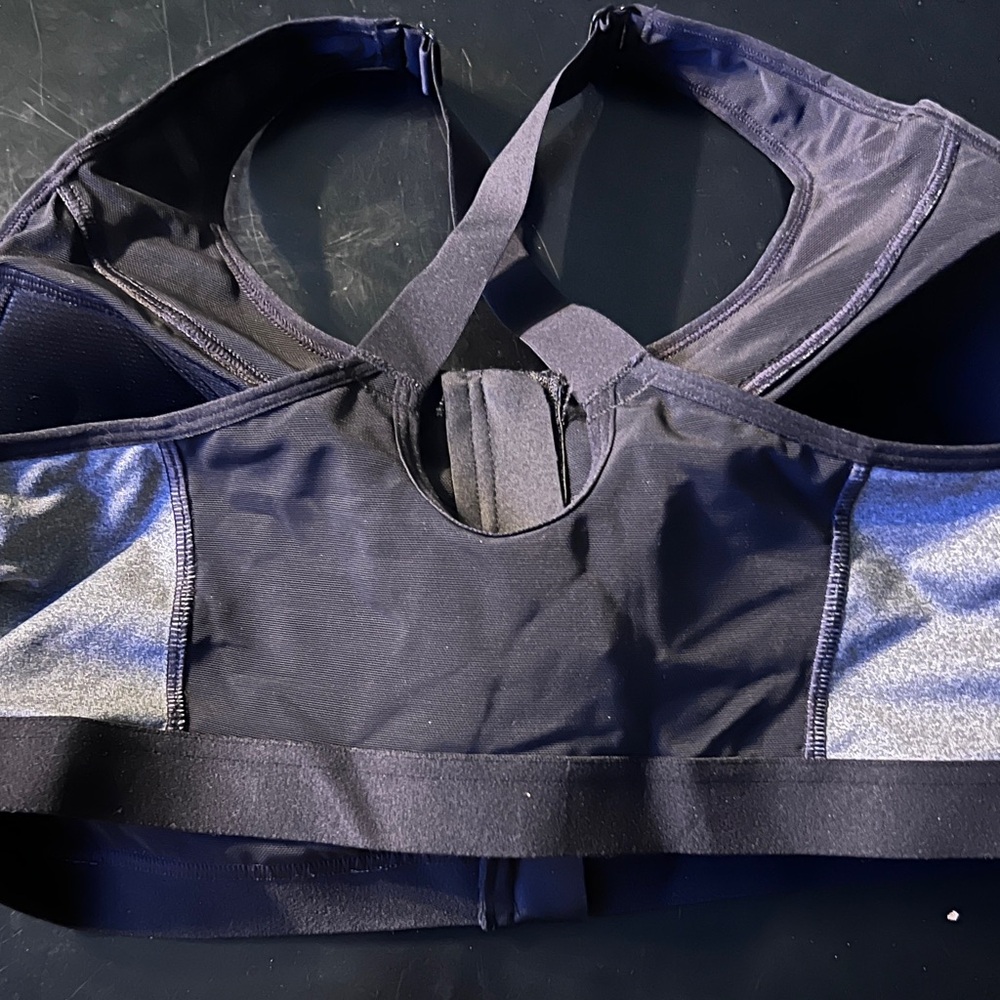 Avia Women's Black and Gray Zip-Front Sports Bra XXL (D-DD) - Picture 7 of 7